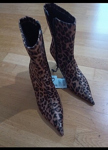 38 Beden Zara leopar çizme