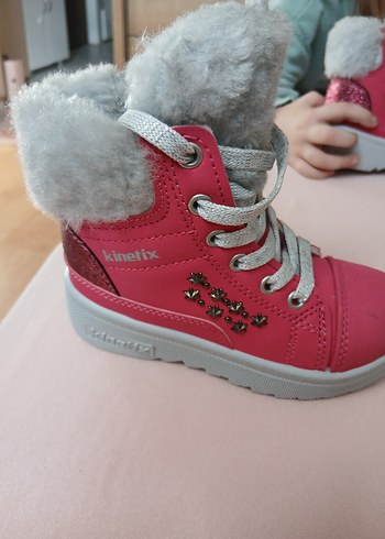 Kız Çocuk Pembe Kürklü Bot - Görsel 4