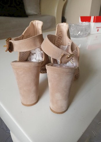 Bej Süet Kadın Dolgu Topuklu Ayakkabı - Görsel 5
