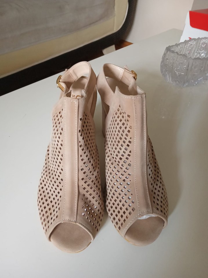 Bej Süet Kadın Dolgu Topuklu Ayakkabı - Görsel 2