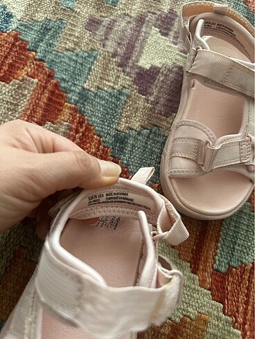 26 Beden H&M 26 numara kız çocuk Sandalet