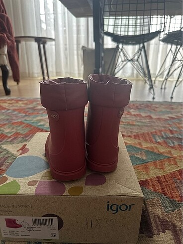 26 Beden pembe Renk İgor 26 numara pembe yağmur çizmesi
