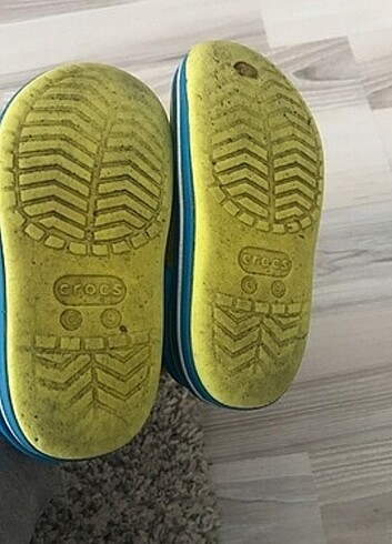 27 Beden sarı Renk 27 numara Crocs terlik