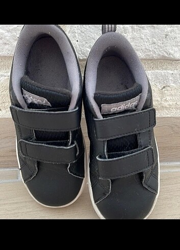 27 Beden Adidas ayakkabı