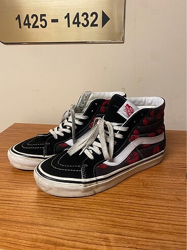 40,5 Beden öpücüklü vans