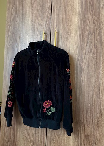 Nakışlı Siyah Fermuarlı Kadın Ceket - Görsel 2