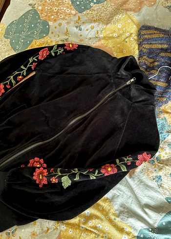 Nakışlı Siyah Fermuarlı Kadın Ceket - Görsel 5