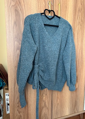 Gri V Yaka Örgü Salaş Kadın Kazak - Görsel 2