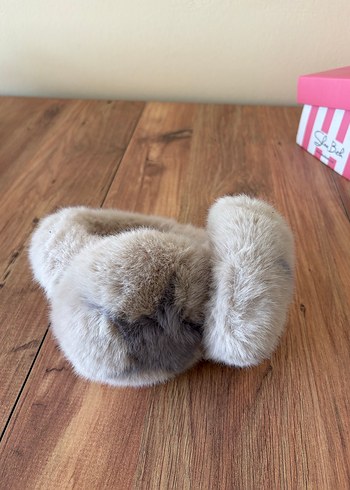 Stradivarius peluş kulaklık - Görsel 4