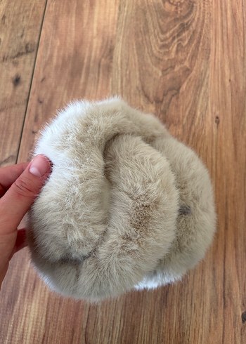 Stradivarius peluş kulaklık - Görsel 6