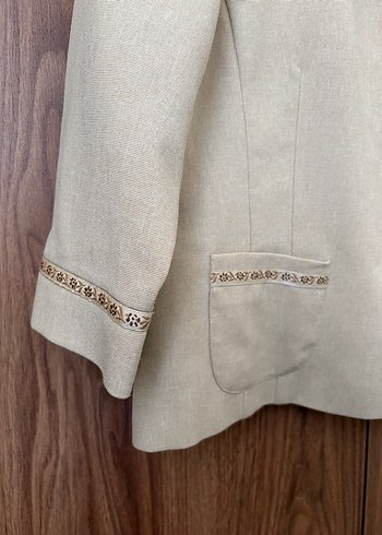 Düğmeli Bej Keten Kadın Blazer - Görsel 3