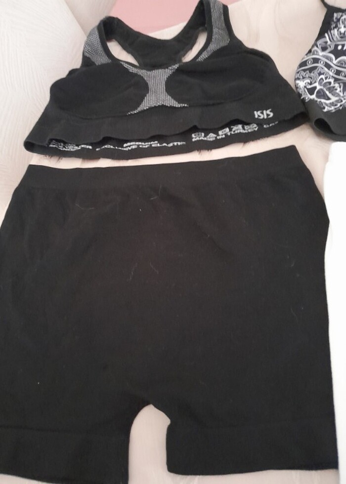 3 markalı spor kıyafeti - Görsel 2