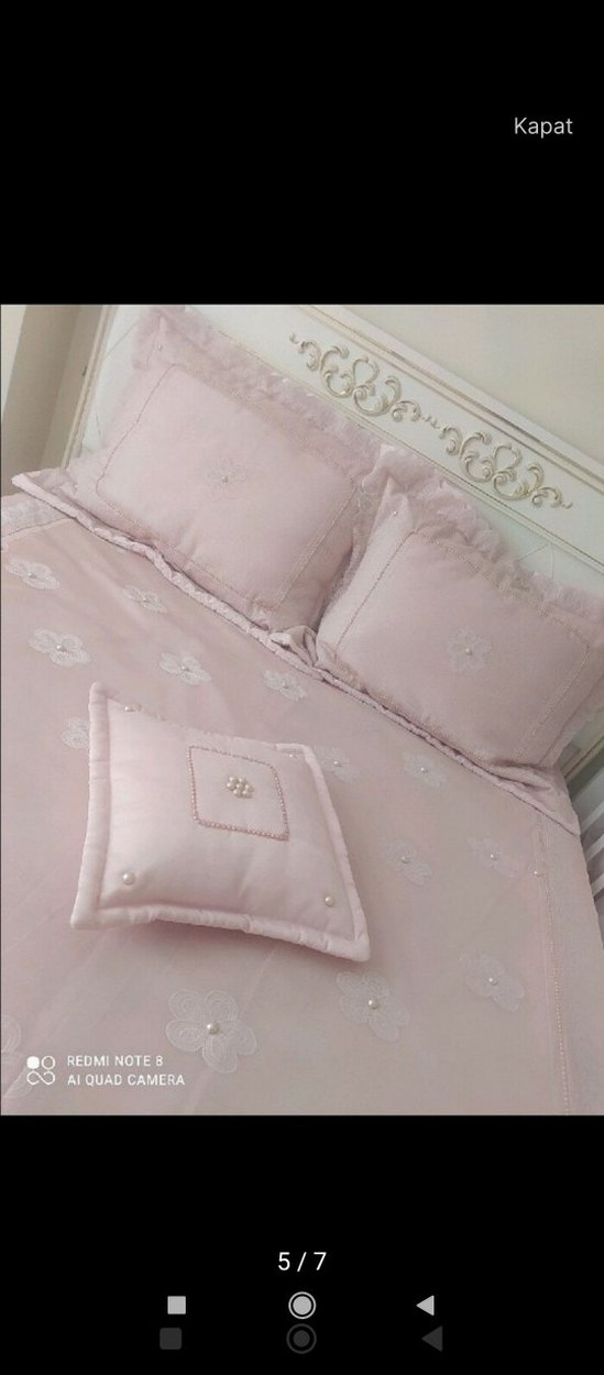 Nakışlı Pembe Yatak Örtüsü - Görsel 3