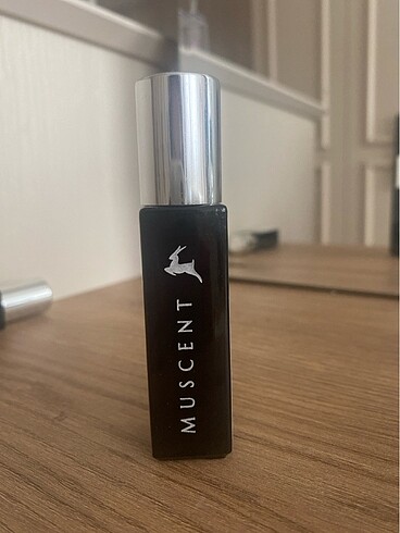 Muscent tom ford bitter peach