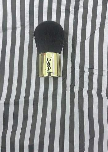 Yves Saint Laurent Altın Kabuki Allık Fırçası - Görsel 2