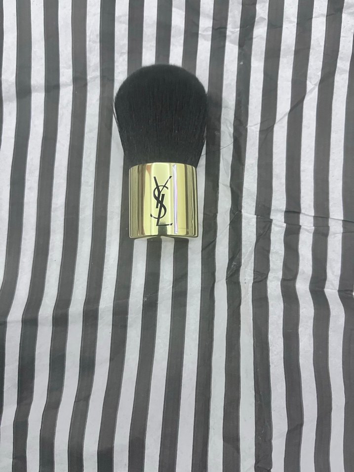 Yves Saint Laurent Altın Kabuki Allık Fırçası - Görsel 2