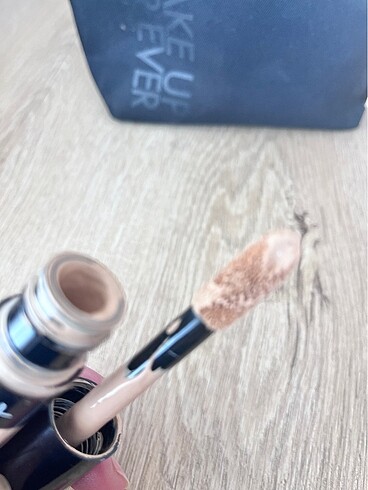 Beden Renk Loreal kapatıcı 327 cool rose