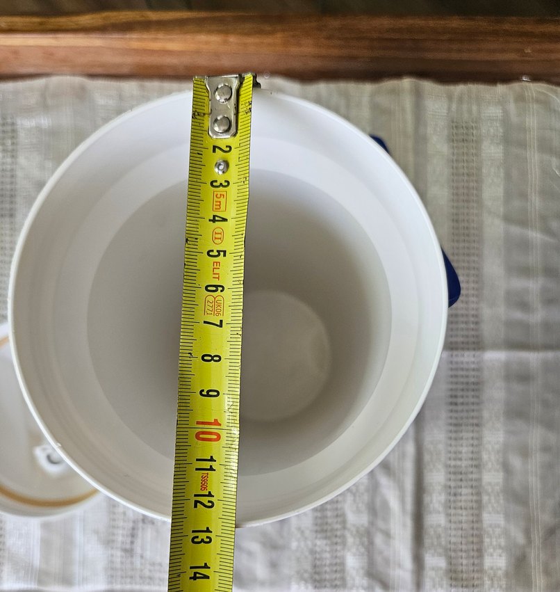 yeşil gövde, beyaz kapak ve taşıması kolay - Görsel 3