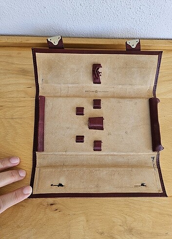 Beden bordo Renk solingen marka manikür pedikür çantası.