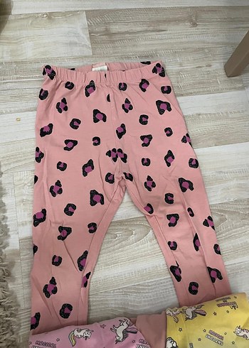 Koton ve LCW Kız Çocuk Pastel Renkli Desenli Taytlar - Görsel 2