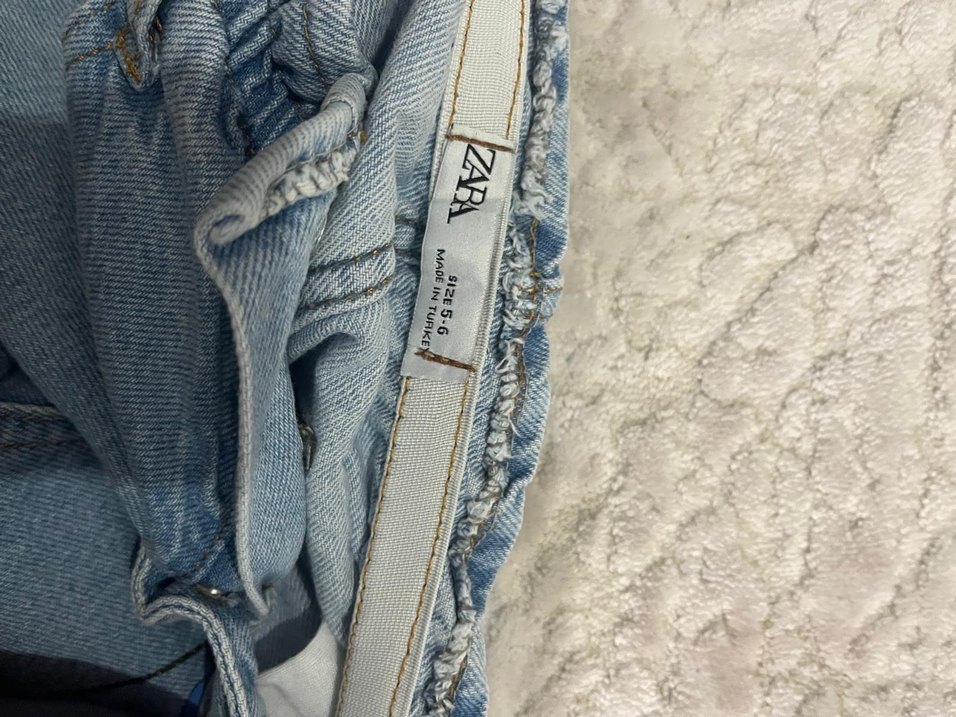 Zara Mickey ve Donald Baskılı Düğmeli Kız Kot Pantolon - Görsel 2