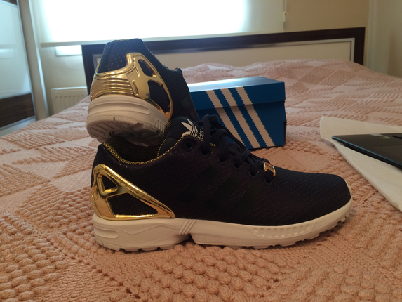 Adidas spor ayakkabı