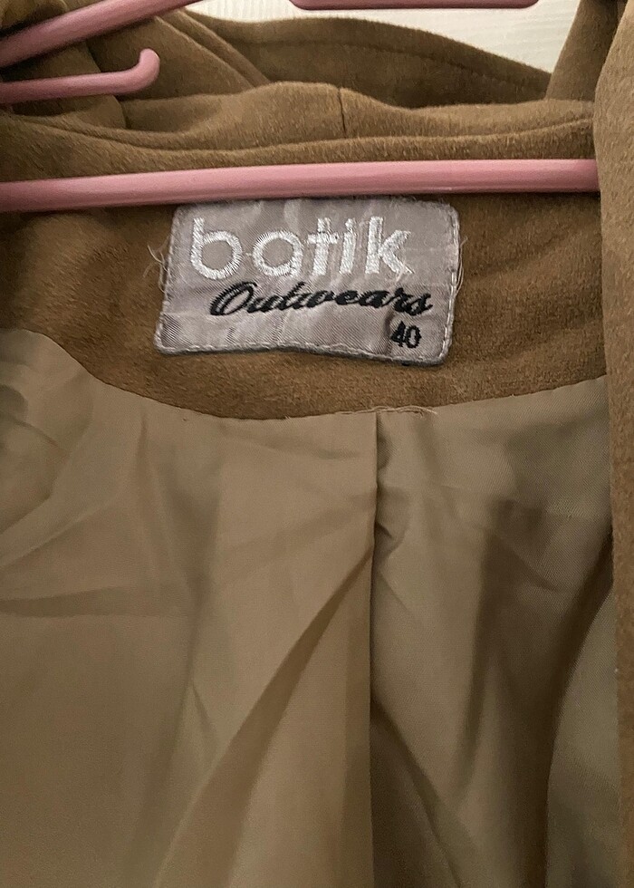 Taba rengi kapüşonlu kaban - Görsel 3