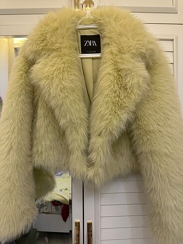 Zara Zara kürk