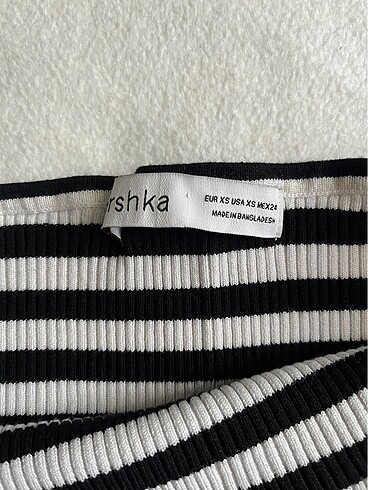 Bershka çizgili üst