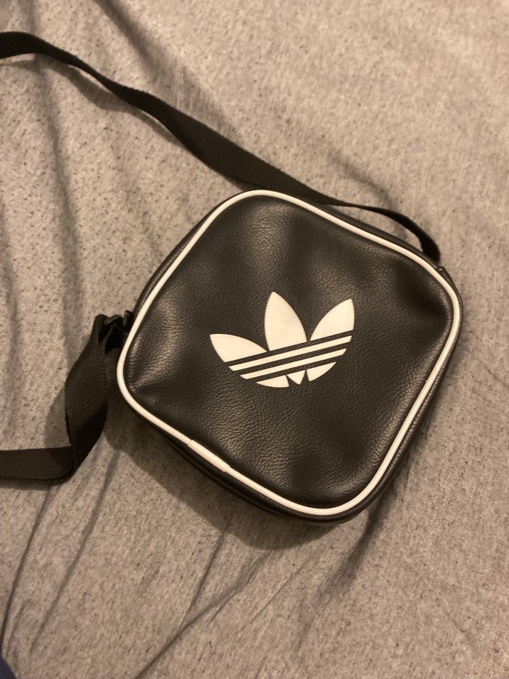 Orjinal adidas deri çanta - Görsel 3