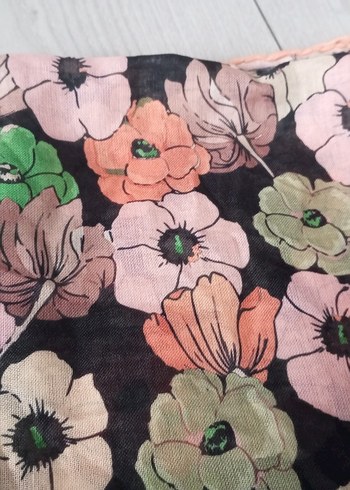 Çiçek Desenli Retro Kadın Fuları - Görsel 6