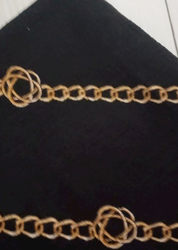 Altın Zincir Detaylı Minimalist eşarp fular - Görsel 4