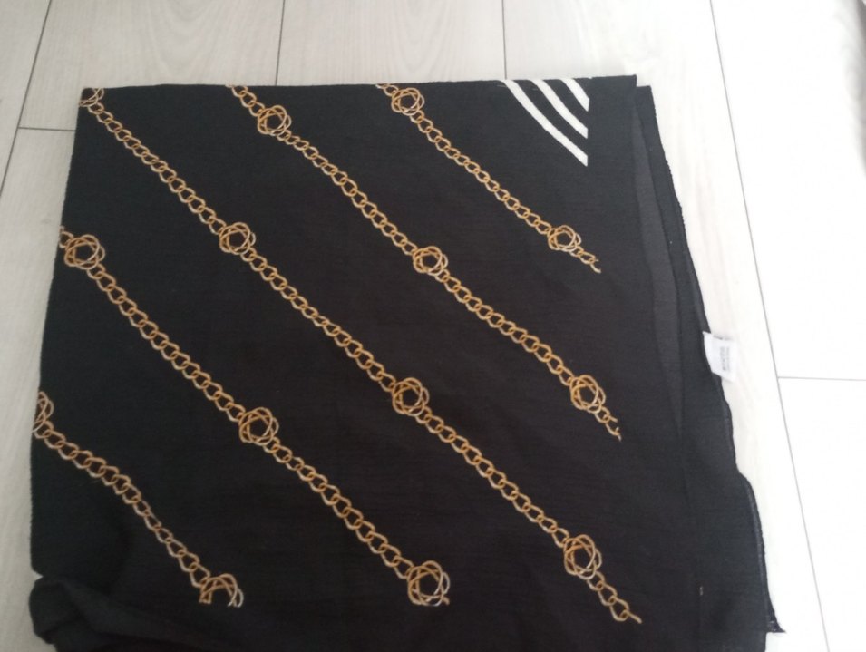 Altın Zincir Detaylı Minimalist eşarp fular - Görsel 5