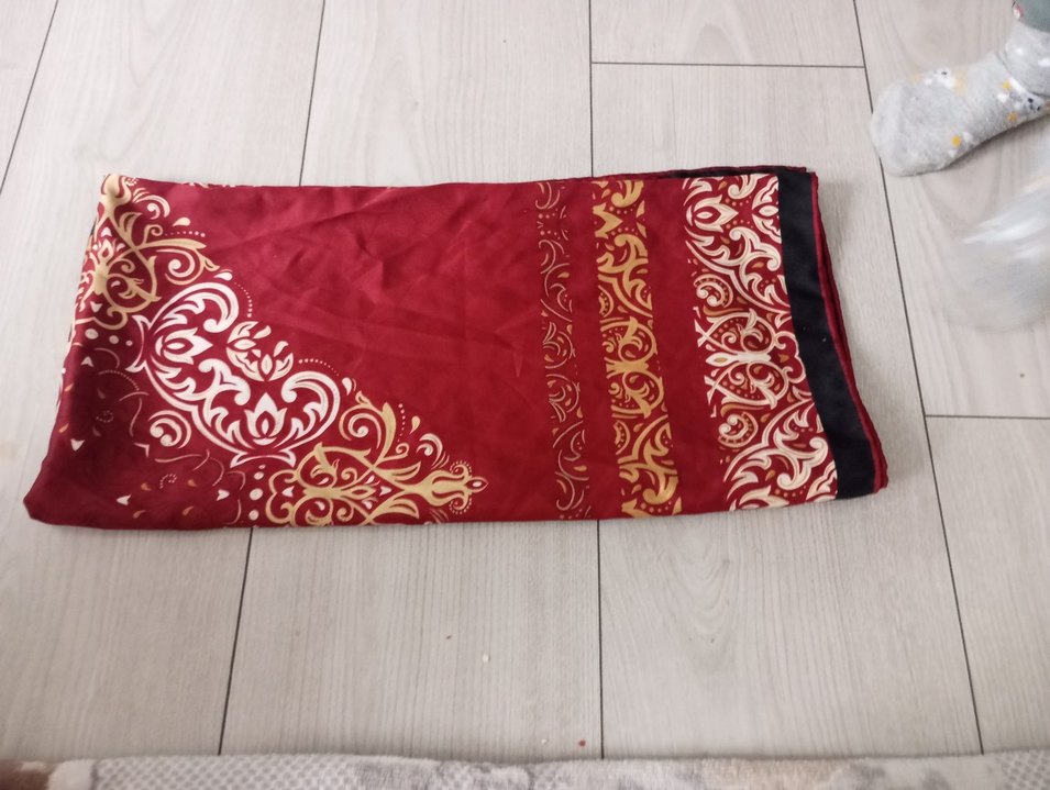 Bordo Desenli eşarp - Görsel 2