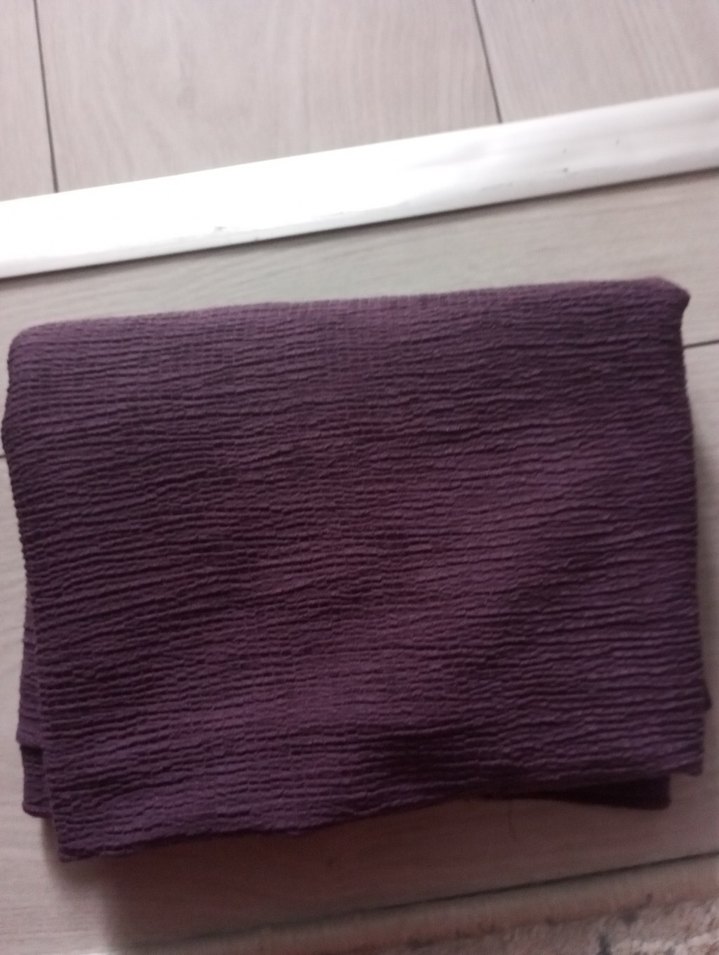 Kadın Keten Mor Pilili Eşarp - Görsel 2