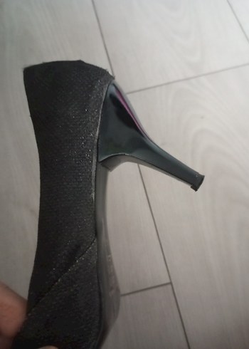 Siyah Yılan Desenli Pilili Stiletto - Görsel 2