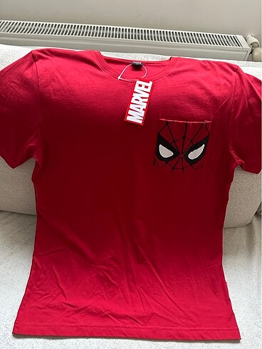 MARVEL spiderman tshirt