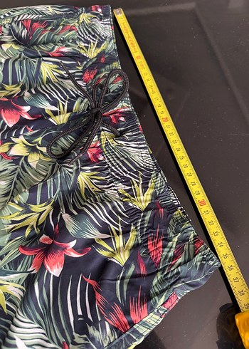 Hm Renkli Tropikal Desenli Erkek Mini Şort - Görsel 5