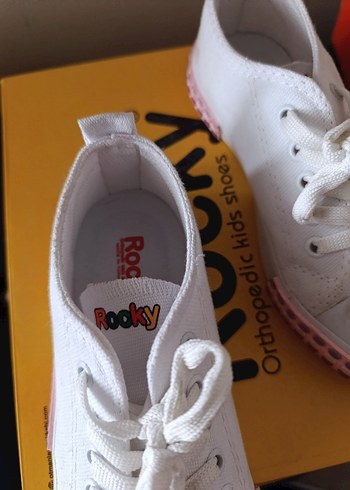 33 Beden Renkli Bağcıklı Beyaz cocuk Sneakers
