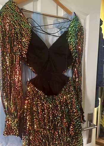 Parlak Payetli Mini V Yaka Elbise - Görsel 2