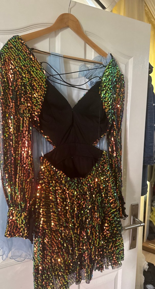 Parlak Payetli Mini V Yaka Elbise - Görsel 2