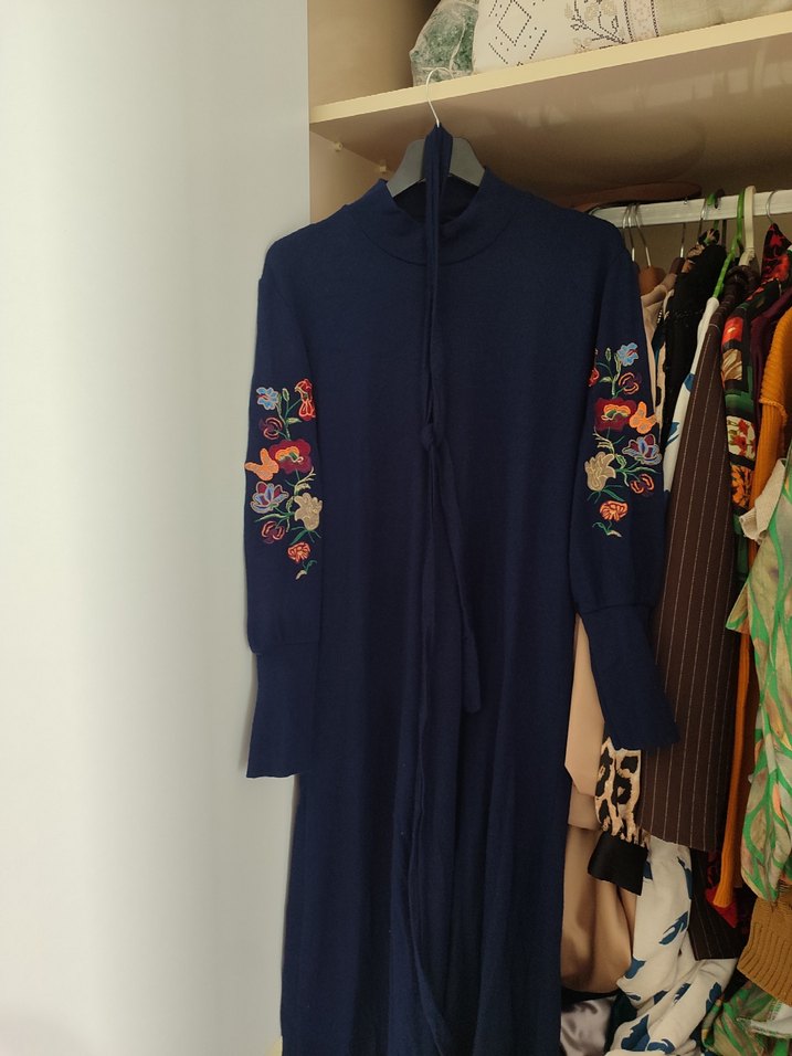 Nakışlı Uzun Kollu Kadın Tunik - Görsel 3