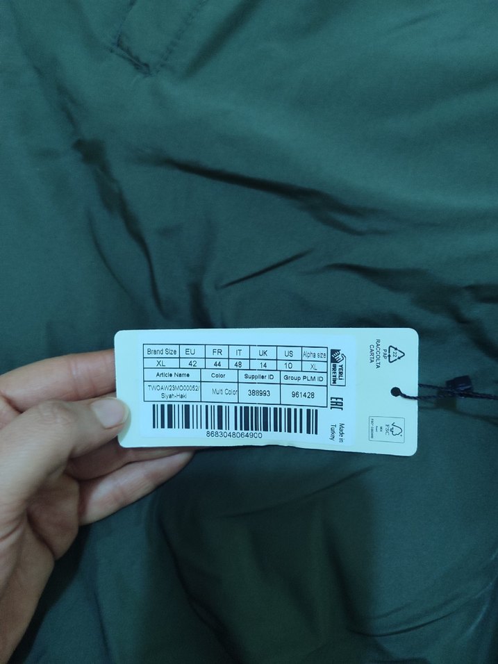 Kadın Çok Renkli Uzun Kışlık Kapüşonlu Mont - Görsel 4