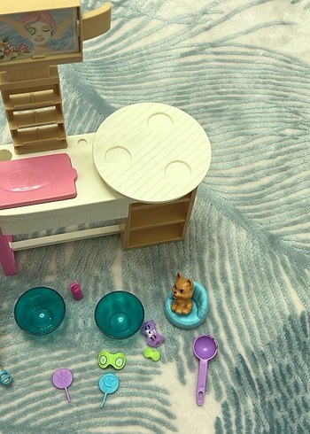 Barbie Bebek Yüz Bakımı ve Oyun Seti - Görsel 3
