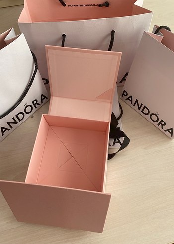 Pandora Pembe Hediye Kutusu ve Poşeti - Görsel 4