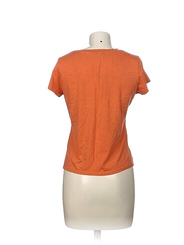 m Beden LC Waikiki T-shirt %70 İndirimli.