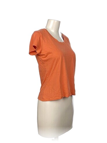 LC Waikiki LC Waikiki T-shirt %70 İndirimli.