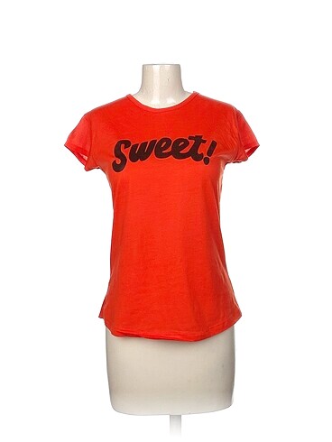 Diğer T-shirt %70 İndirimli.