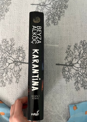  Beden Renk Beyza Alkoç - Karantina Roman Serisi