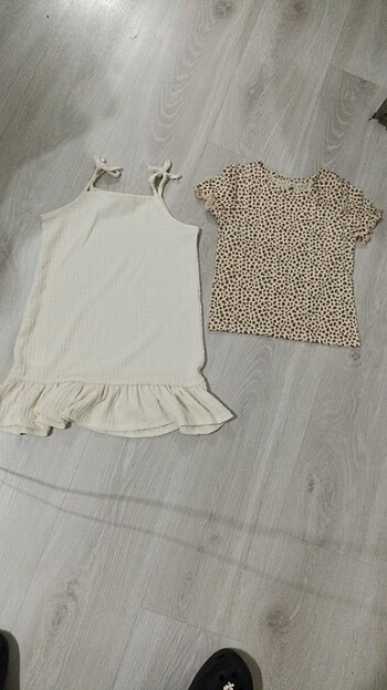 T-shirt ve elbise 